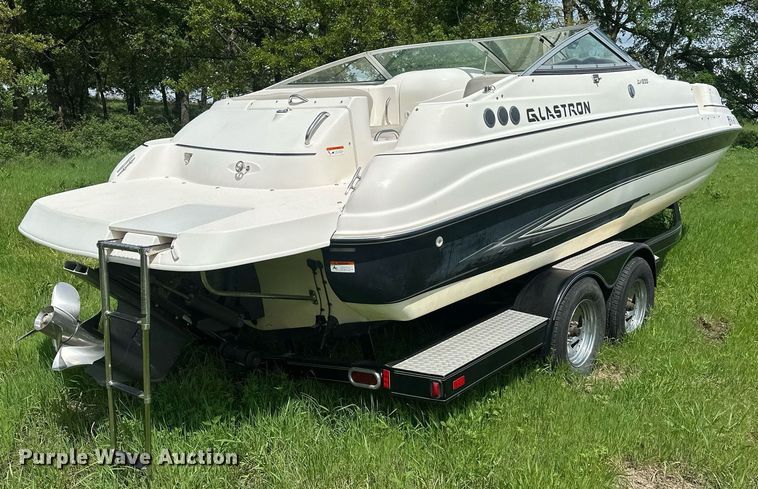image for item EJ8691 2006 Glastron DX235 boat