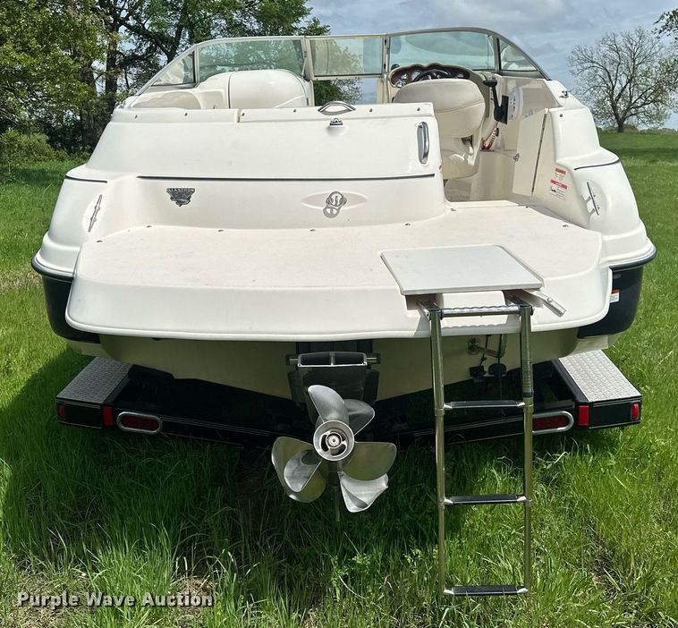 image for item EJ8691 2006 Glastron DX235 boat