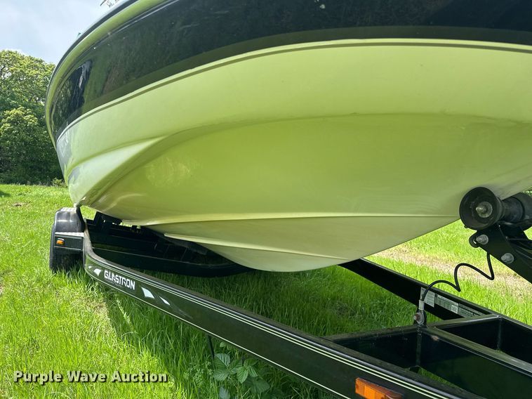 image for item EJ8691 2006 Glastron DX235 boat
