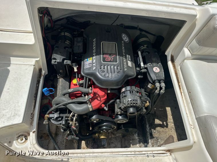 image for item EJ8691 2006 Glastron DX235 boat