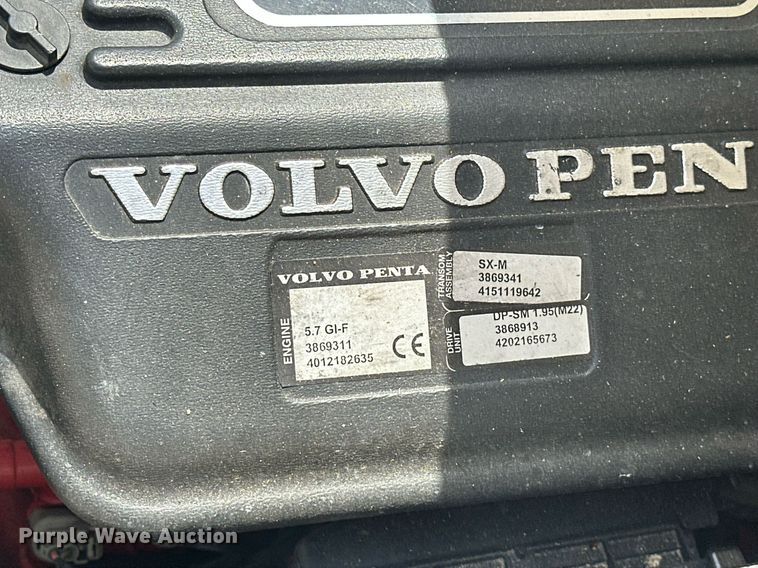 image for item EJ8691 2006 Glastron DX235 boat