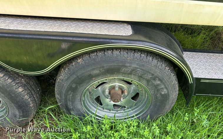 image for item EJ8691 2006 Glastron DX235 boat