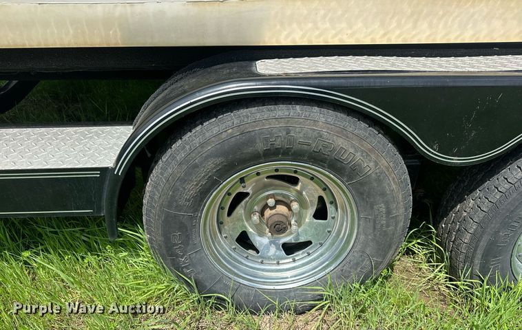 image for item EJ8691 2006 Glastron DX235 boat