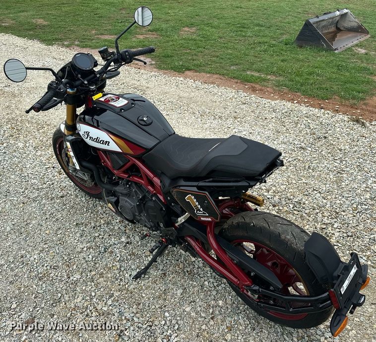 image for item EJ8692 2024 Indian Motorcycle Co. FTR x RSD Super Hooligan motorcycle