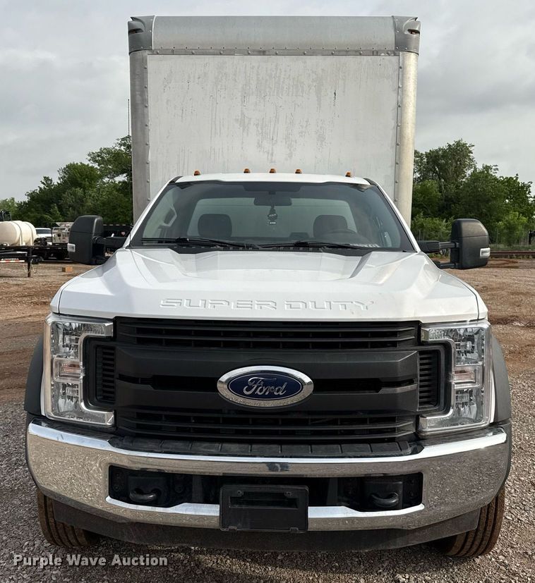 image for item EJ8701 2019 Ford F450 Super Duty XL box truck