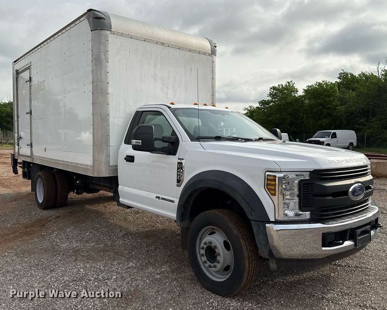 image for item EJ8701 2019 Ford F450 Super Duty XL box truck