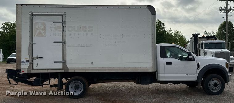 image for item EJ8701 2019 Ford F450 Super Duty XL box truck