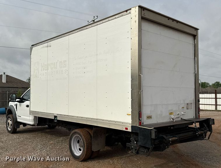 image for item EJ8701 2019 Ford F450 Super Duty XL box truck
