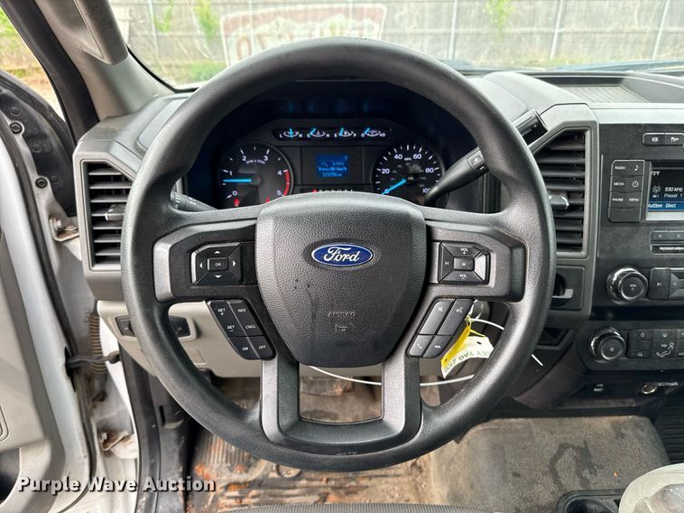 image for item EJ8701 2019 Ford F450 Super Duty XL box truck