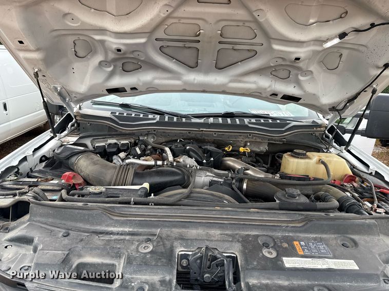 image for item EJ8701 2019 Ford F450 Super Duty XL box truck