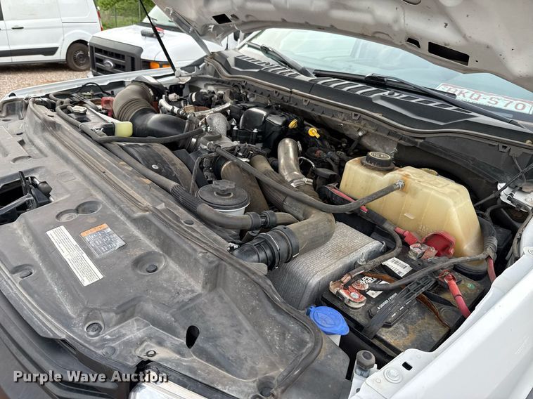 image for item EJ8701 2019 Ford F450 Super Duty XL box truck