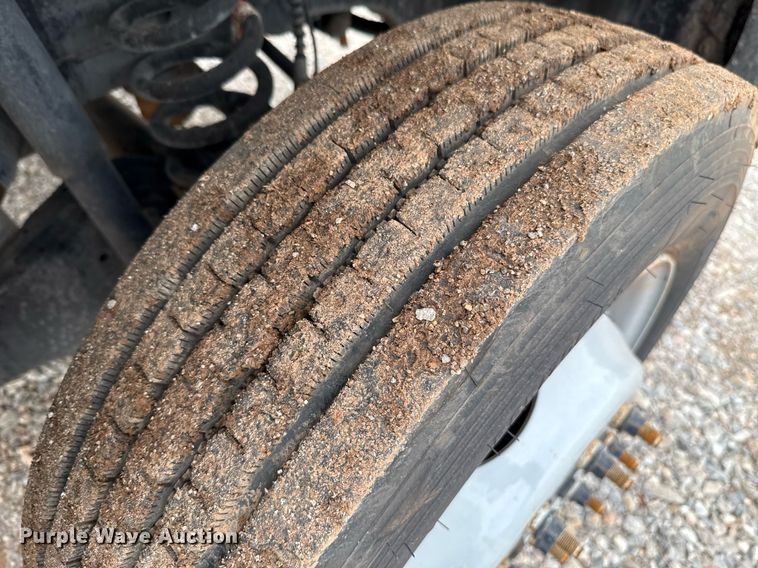 image for item EJ8701 2019 Ford F450 Super Duty XL box truck