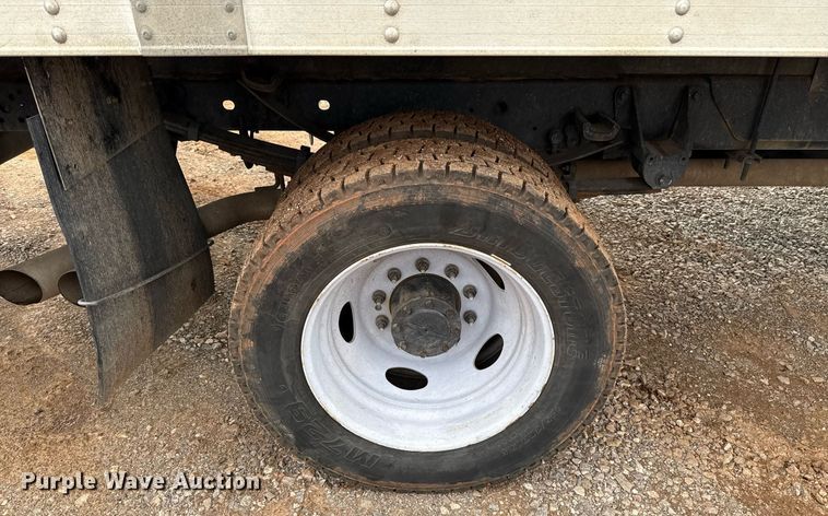 image for item EJ8701 2019 Ford F450 Super Duty XL box truck