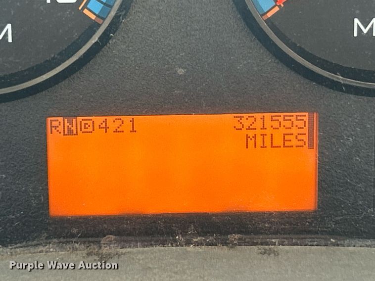 image for item EK2730 2015 International 4300 SBA truck cab and chassis