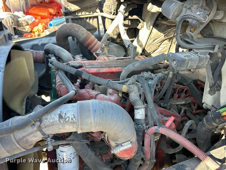 image for item EK2730 2015 International 4300 SBA truck cab and chassis