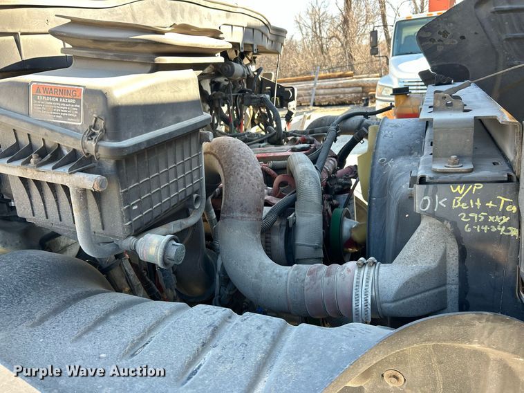 image for item EK2730 2015 International 4300 SBA truck cab and chassis