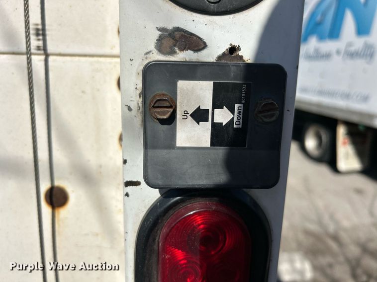 image for item EK2736 2013 Ford F550 Super Duty XLT box truck