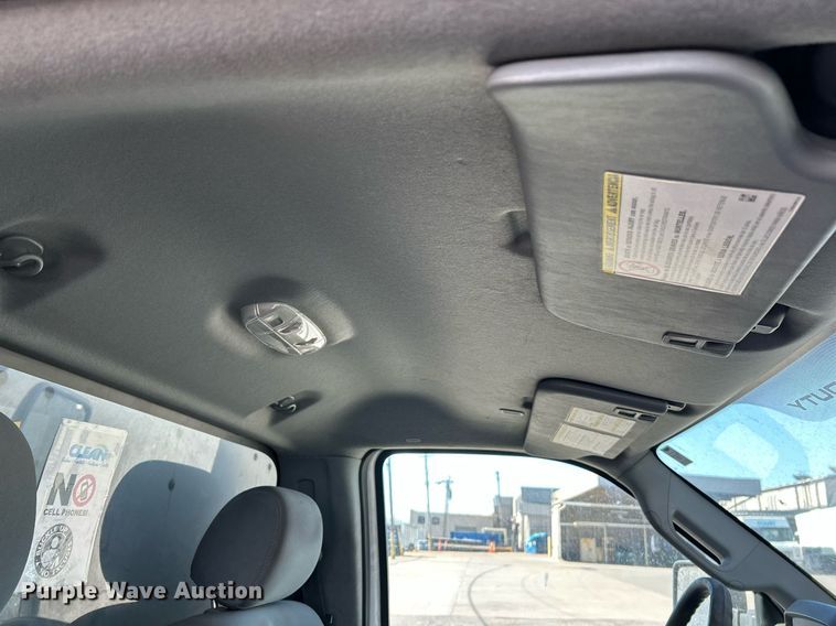 image for item EK2736 2013 Ford F550 Super Duty XLT box truck