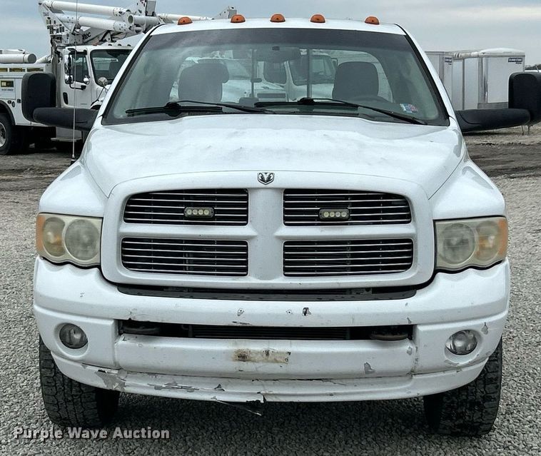 image for item EK2934 2005 Dodge Ram 3500 Quad Cab pickup truck