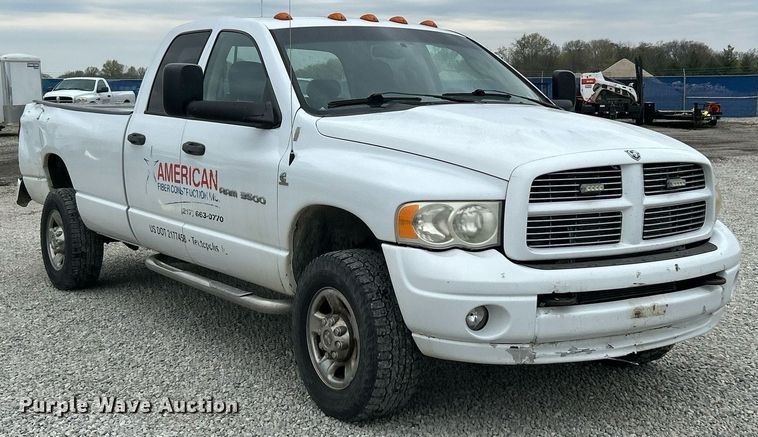 image for item EK2934 2005 Dodge Ram 3500 Quad Cab pickup truck