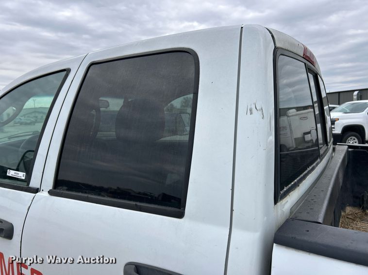 image for item EK2934 2005 Dodge Ram 3500 Quad Cab pickup truck