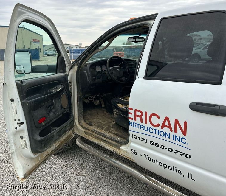 image for item EK2934 2005 Dodge Ram 3500 Quad Cab pickup truck
