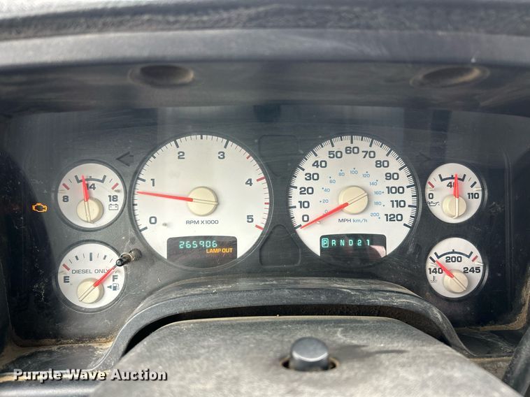 image for item EK2934 2005 Dodge Ram 3500 Quad Cab pickup truck