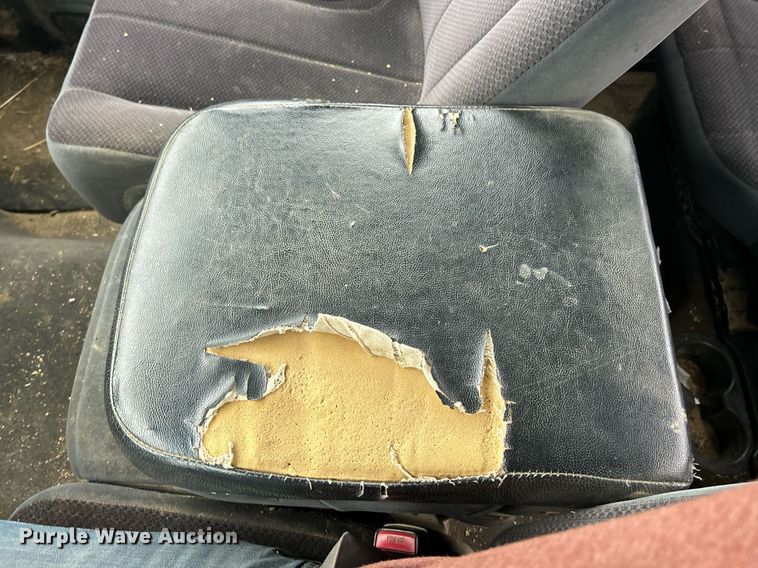 image for item EK2934 2005 Dodge Ram 3500 Quad Cab pickup truck