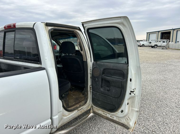 image for item EK2934 2005 Dodge Ram 3500 Quad Cab pickup truck