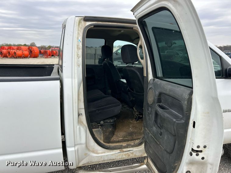 image for item EK2934 2005 Dodge Ram 3500 Quad Cab pickup truck
