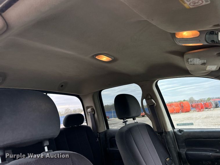 image for item EK2934 2005 Dodge Ram 3500 Quad Cab pickup truck