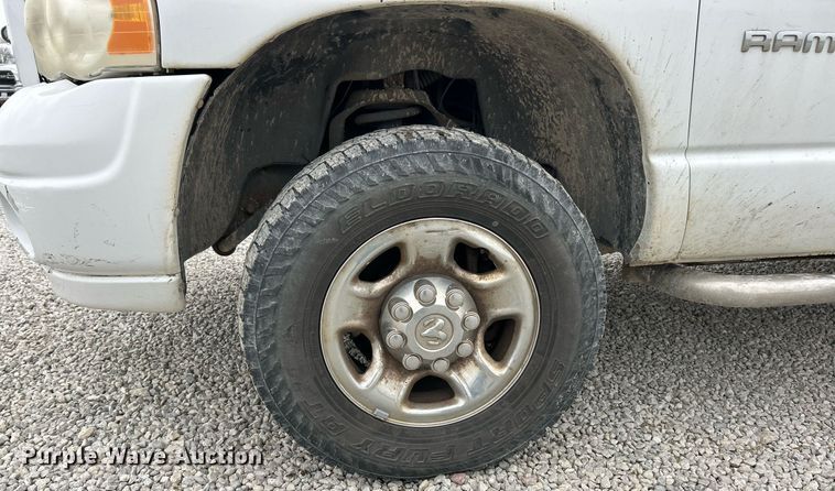 image for item EK2934 2005 Dodge Ram 3500 Quad Cab pickup truck
