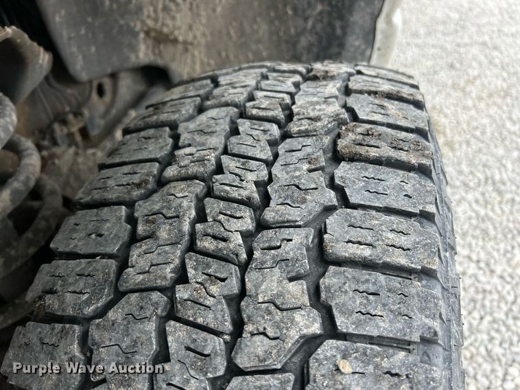 image for item EK2934 2005 Dodge Ram 3500 Quad Cab pickup truck