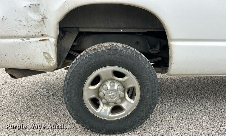image for item EK2934 2005 Dodge Ram 3500 Quad Cab pickup truck
