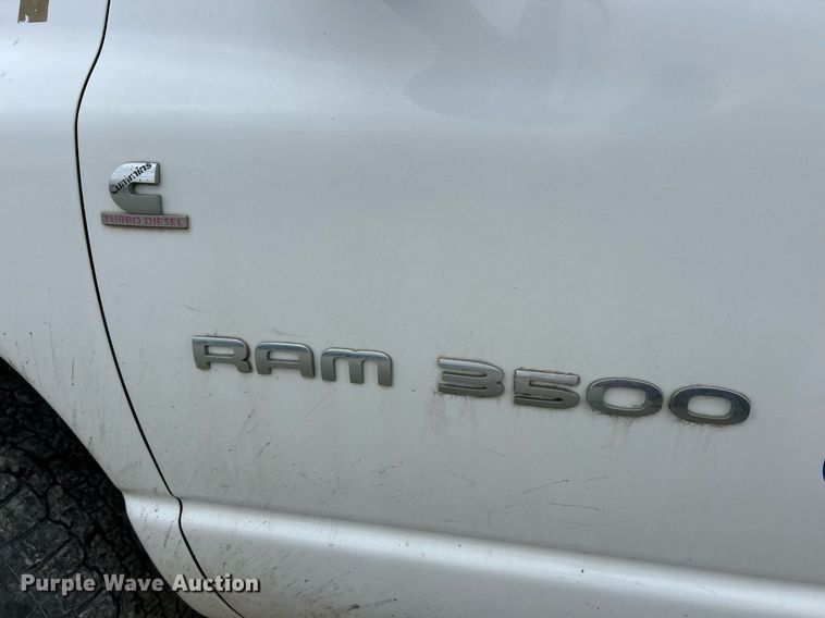 image for item EK2934 2005 Dodge Ram 3500 Quad Cab pickup truck