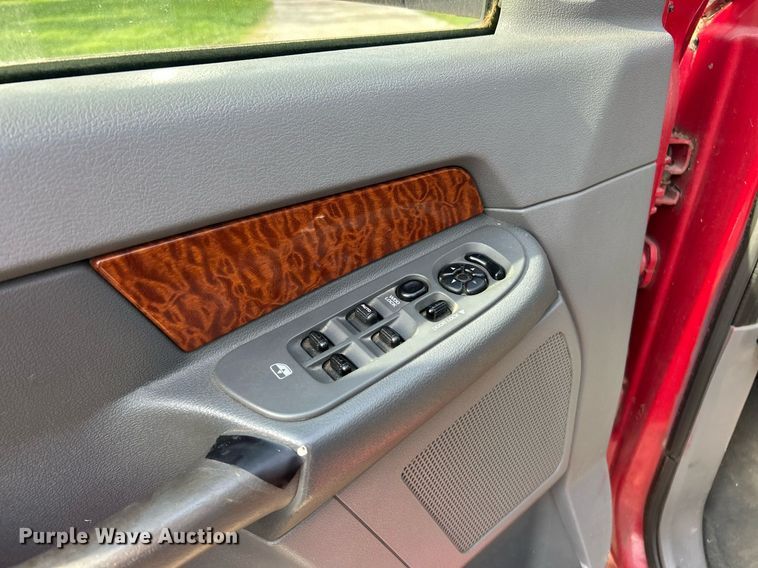 image for item EK2939 2006 Dodge Ram 3500 Quad Cab pickup truck