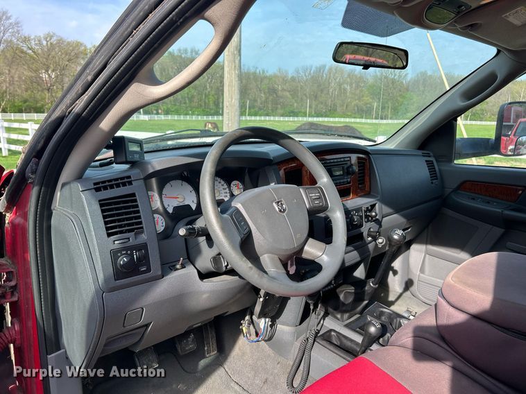 image for item EK2939 2006 Dodge Ram 3500 Quad Cab pickup truck