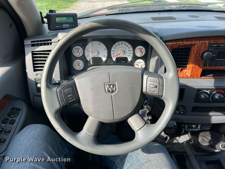 image for item EK2939 2006 Dodge Ram 3500 Quad Cab pickup truck