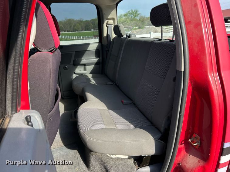 image for item EK2939 2006 Dodge Ram 3500 Quad Cab pickup truck