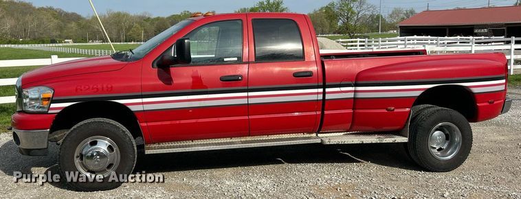 image for item EK2940 2006 Dodge Ram 3500 Quad Cab pickup truck
