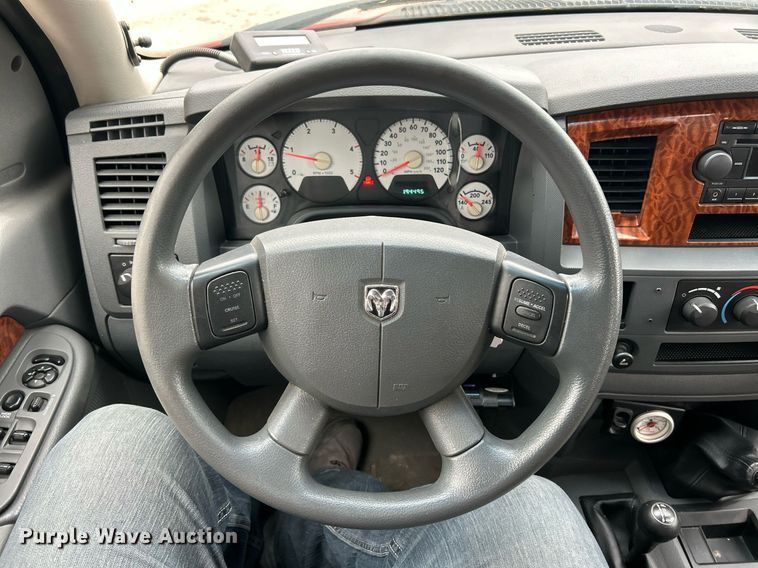 image for item EK2940 2006 Dodge Ram 3500 Quad Cab pickup truck