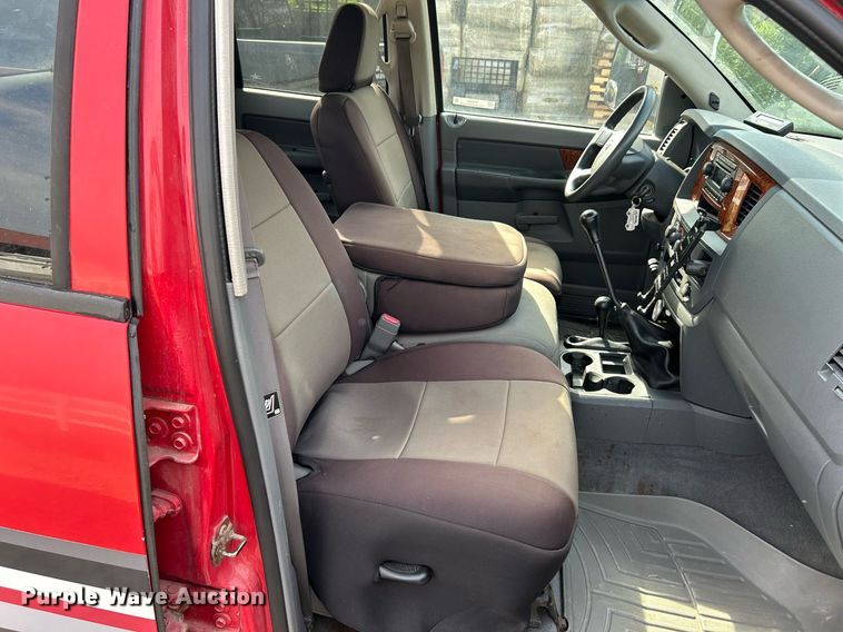 image for item EK2940 2006 Dodge Ram 3500 Quad Cab pickup truck