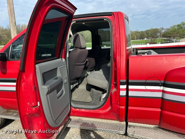 image for item EK2940 2006 Dodge Ram 3500 Quad Cab pickup truck