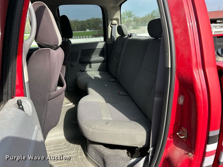 image for item EK2940 2006 Dodge Ram 3500 Quad Cab pickup truck