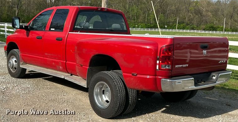 image for item EK2942 2006 Dodge Ram 3500 Quad Cab pickup truck
