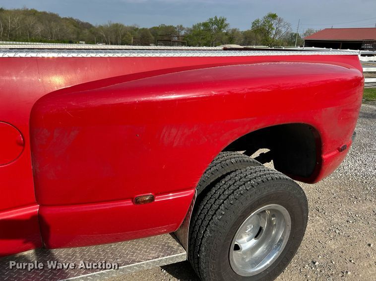 image for item EK2942 2006 Dodge Ram 3500 Quad Cab pickup truck