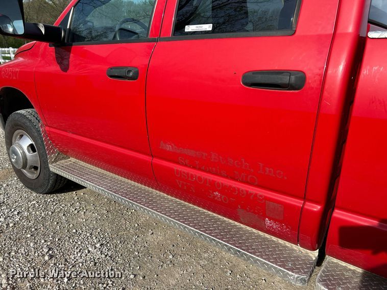 image for item EK2942 2006 Dodge Ram 3500 Quad Cab pickup truck