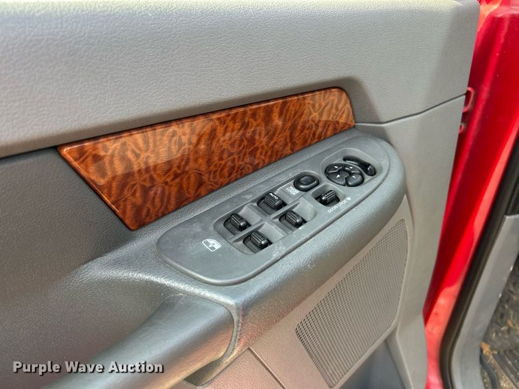 image for item EK2942 2006 Dodge Ram 3500 Quad Cab pickup truck