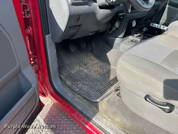image for item EK2942 2006 Dodge Ram 3500 Quad Cab pickup truck
