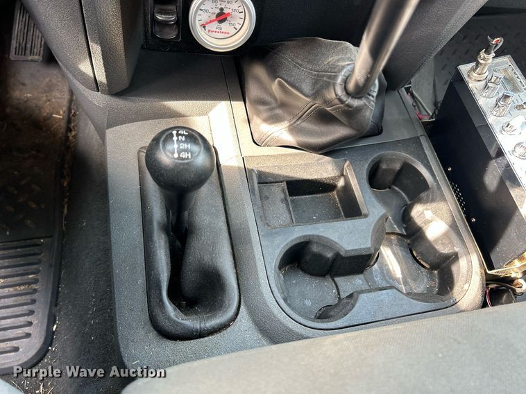 image for item EK2942 2006 Dodge Ram 3500 Quad Cab pickup truck